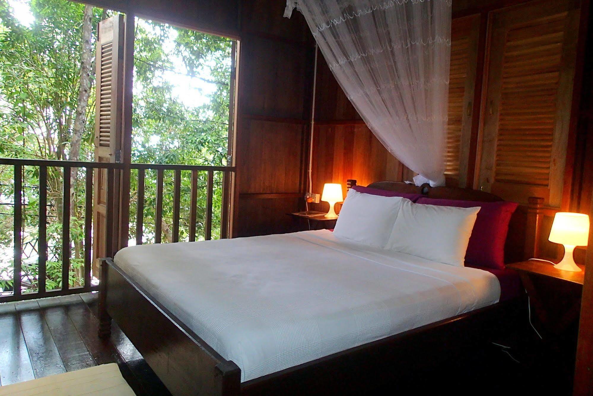 Bagus Place Retreat Kampong Mukut Bagian luar foto